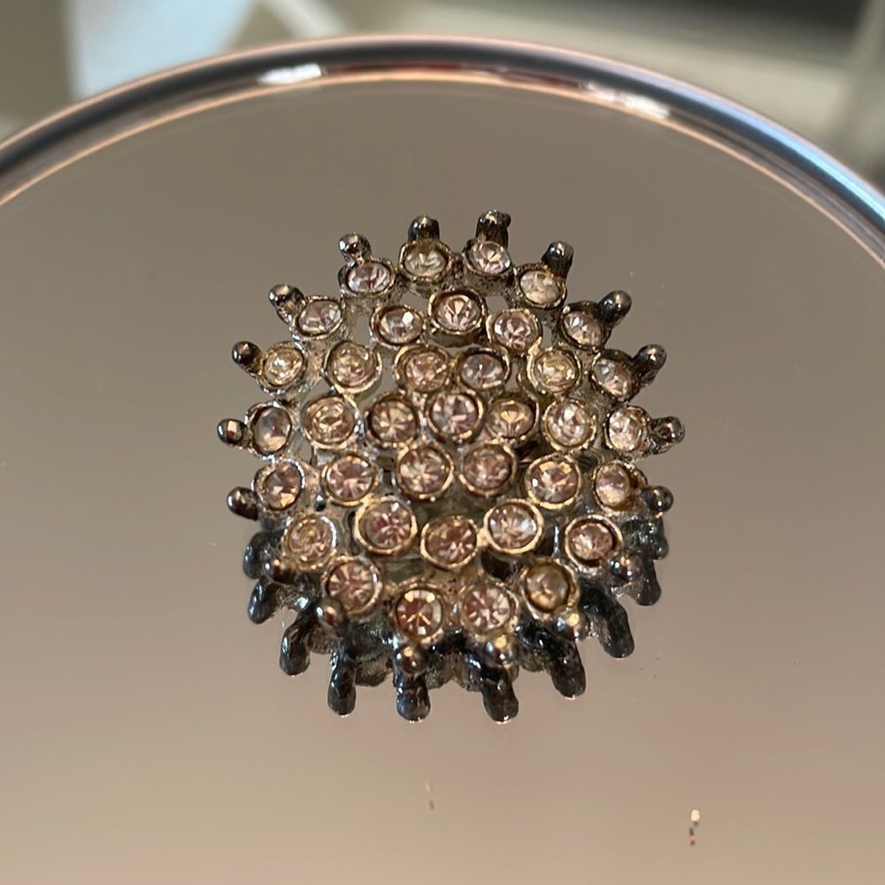 Vtg rhinestone circle brooch/pin‎